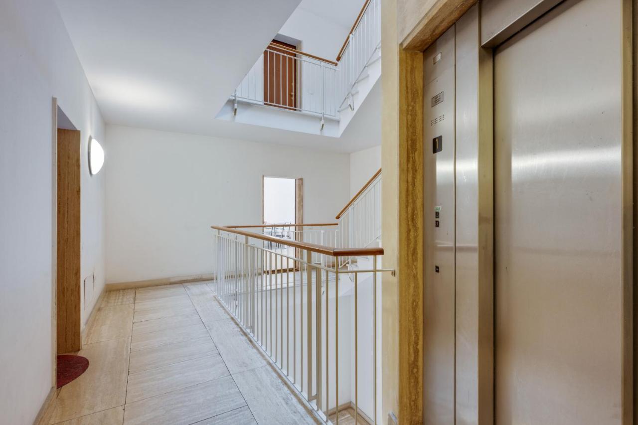 Il Broletto Apartment - Affitti Brevi Italia Lecco Exterior foto